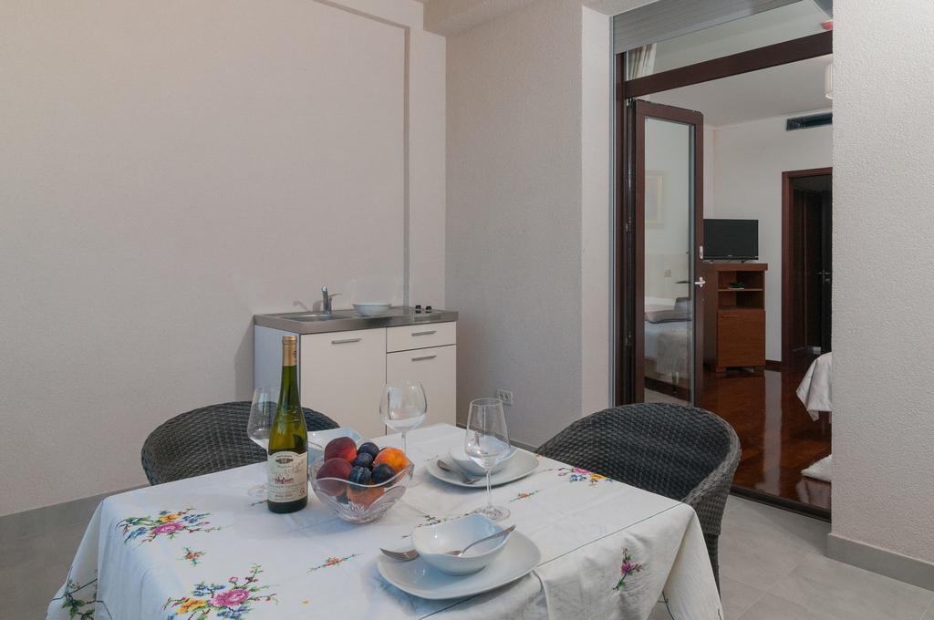 Luxury Rooms Near The Beach2 Split Exterior photo